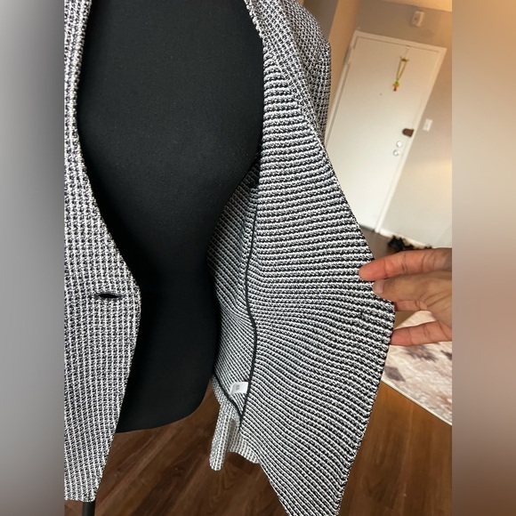 St John tweed jacket size 12 - Picture 7 of 11